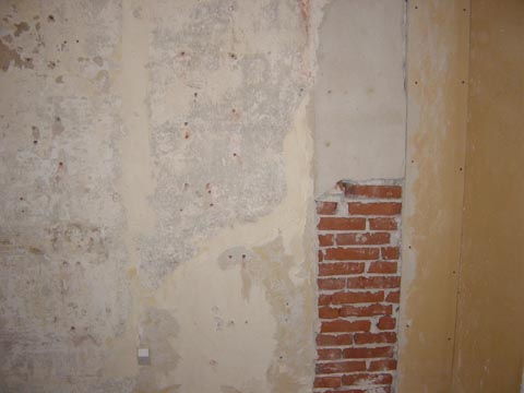 c_monVicgettheplasterout