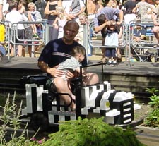 strangeSafariallIcanseeispeople